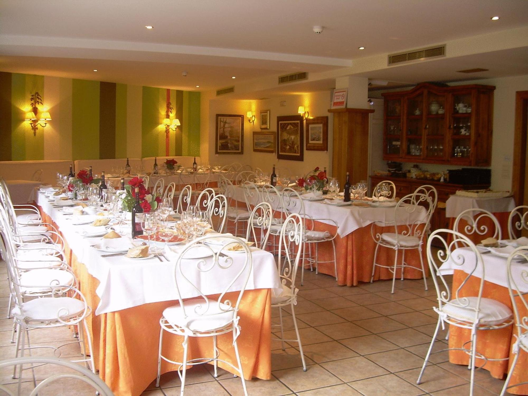 Hotel Hotel Cosgaya 2*
